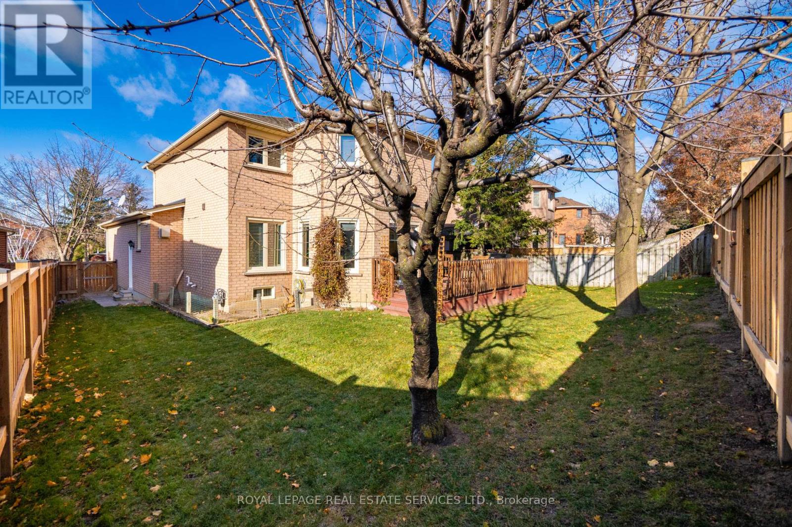1074 Bradbury Chase, Mississauga, Ontario  L5V 1J7 - Photo 37 - W12165254