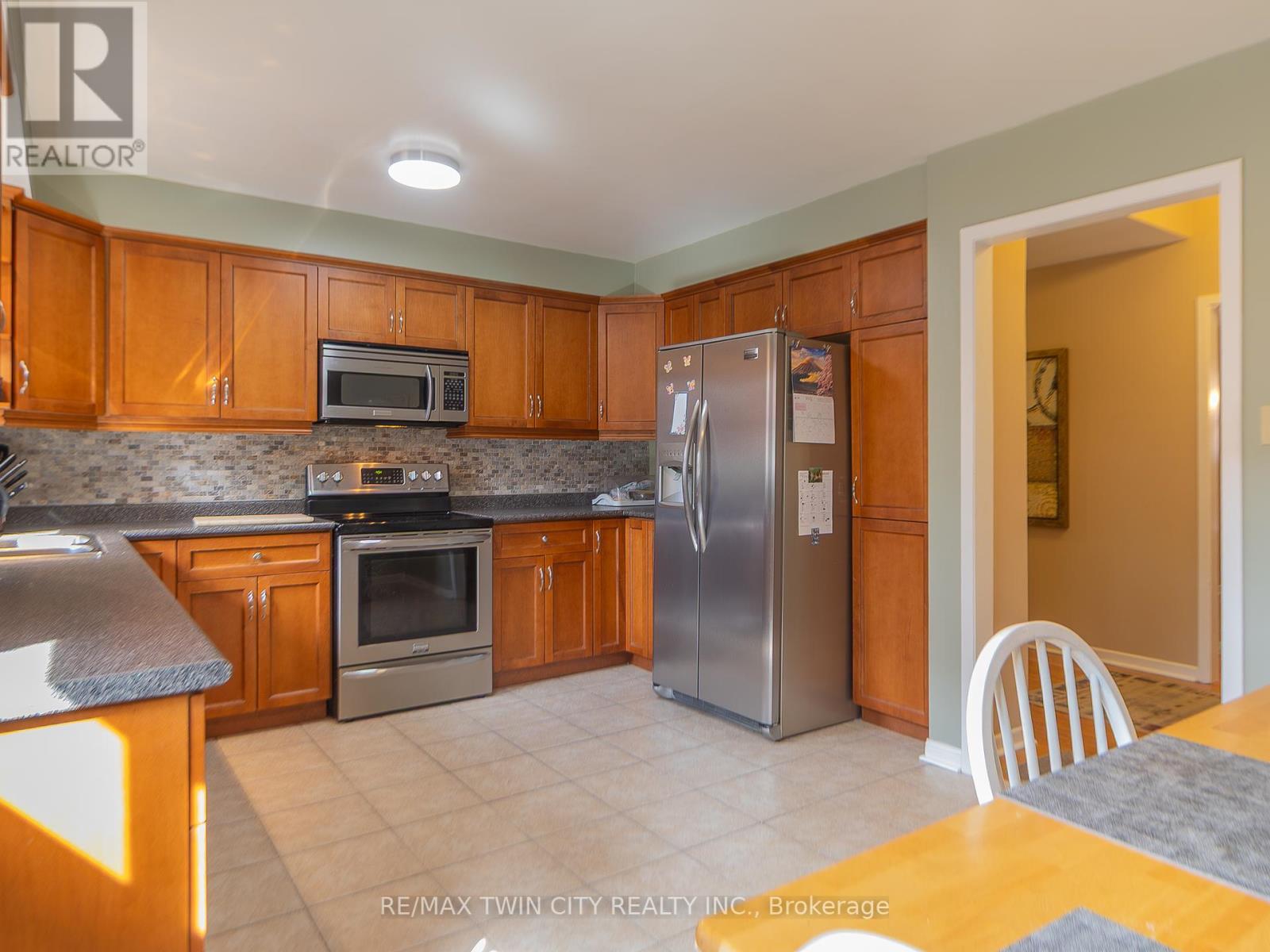20 Manorcrest Street, Brampton, Ontario  L6S 2X1 - Photo 14 - W12165282