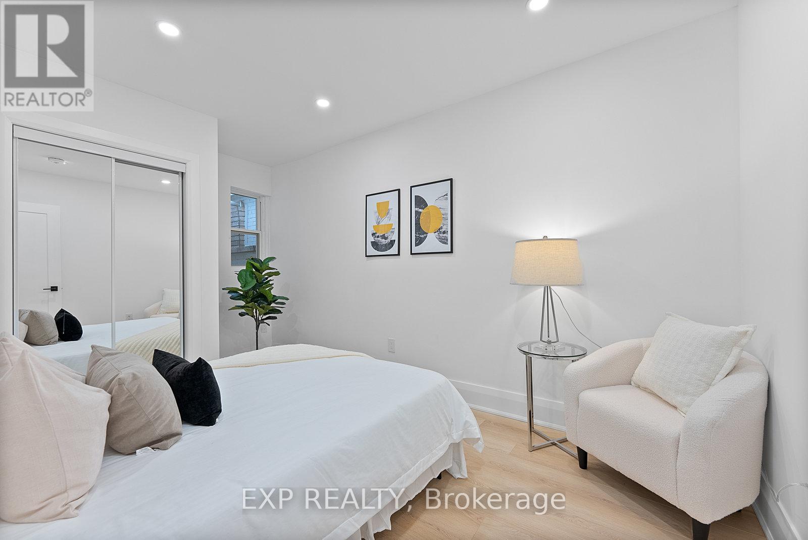 2555 Dundas Street W, Toronto, Ontario  M6P 1X6 - Photo 20 - W12165369