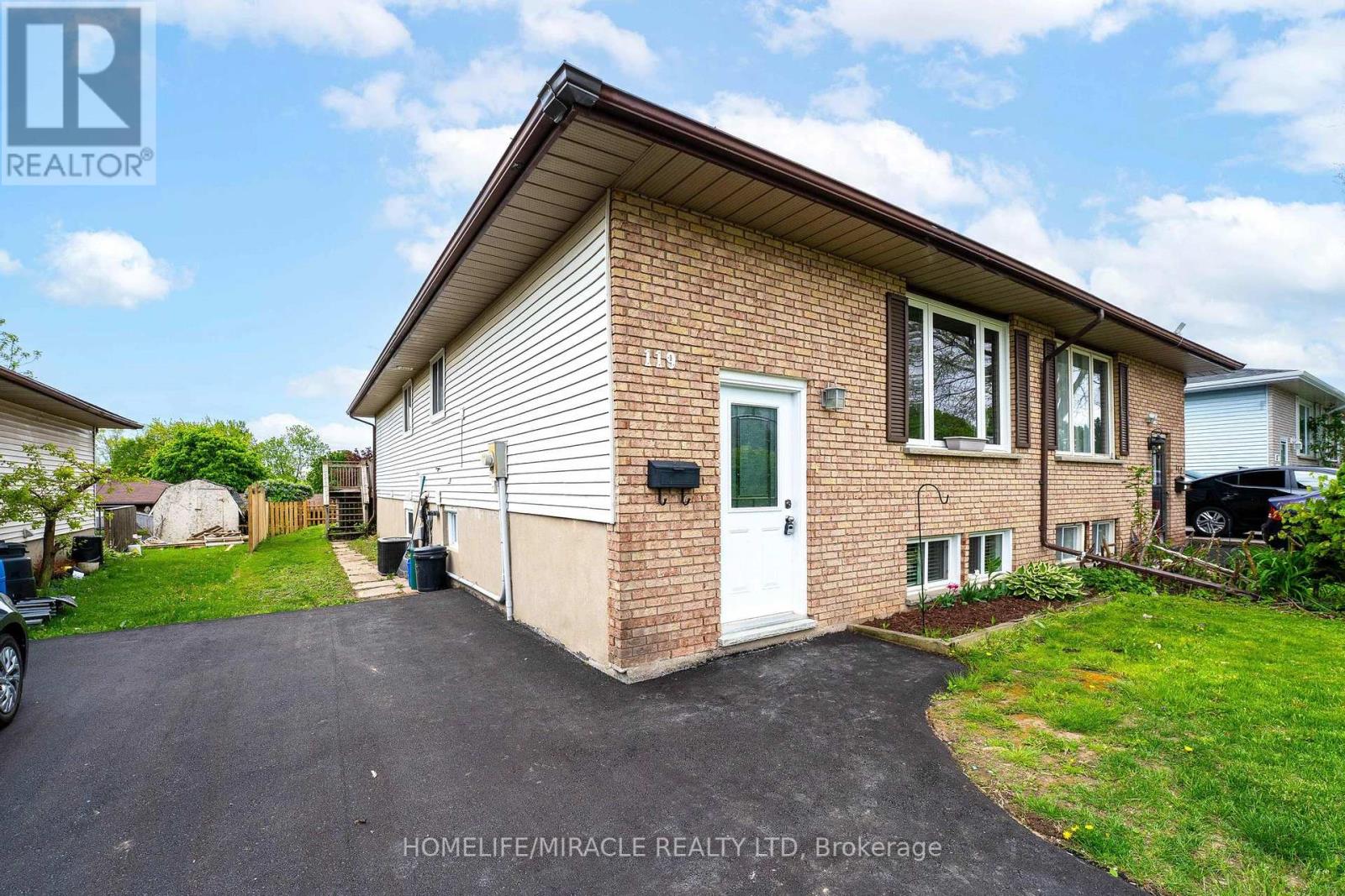 119 Nickolas Crescent, Cambridge, Ontario  N3C 3L7 - Photo 3 - X12165085
