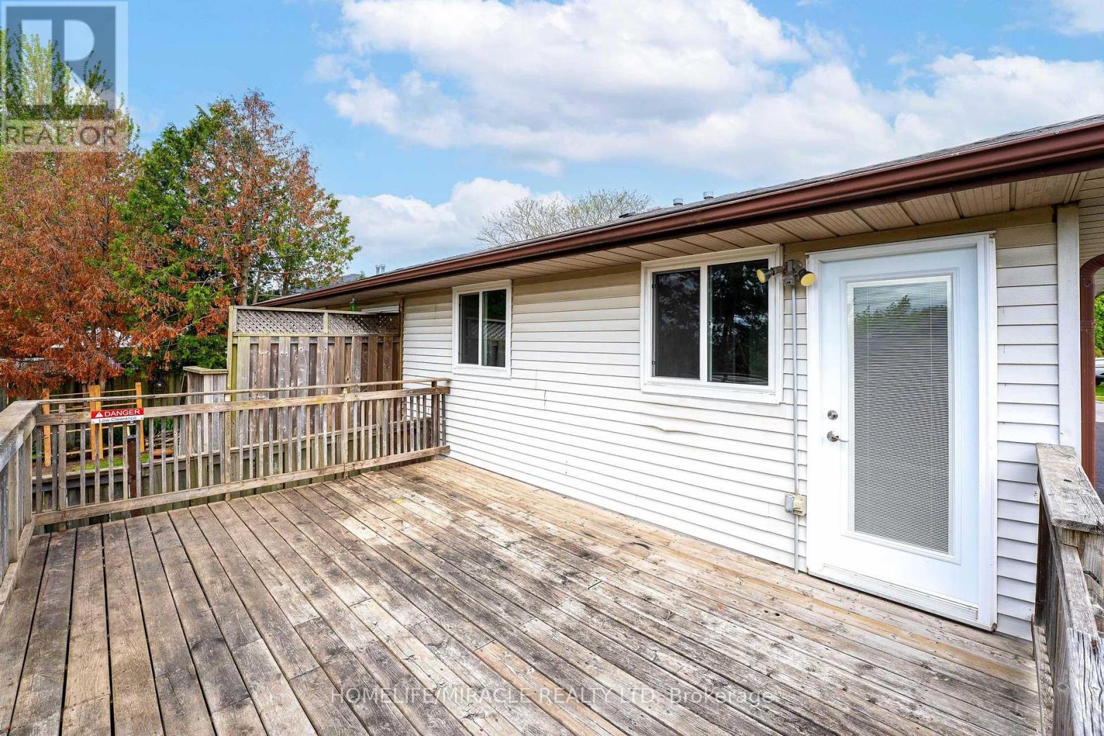 119 Nickolas Crescent, Cambridge, Ontario  N3C 3L7 - Photo 35 - X12165085