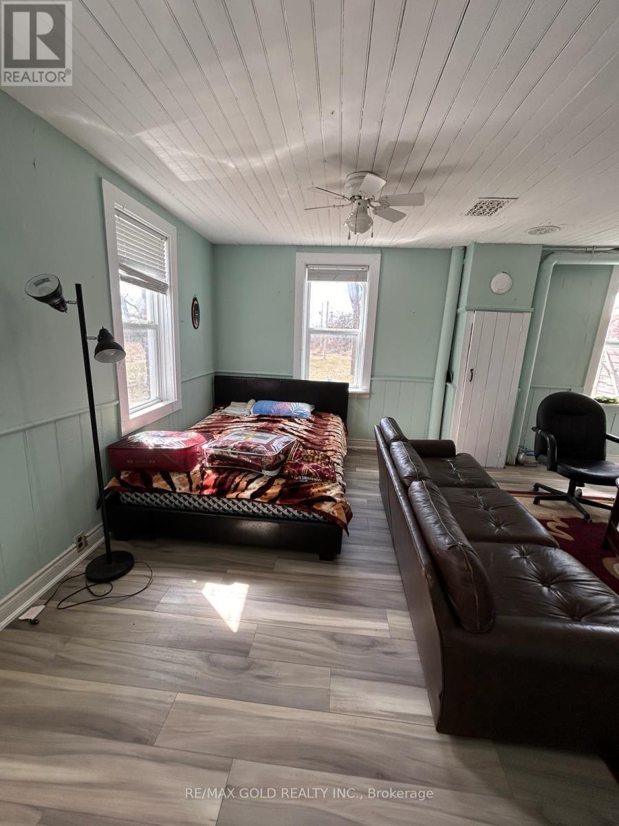 519 Goodyear Road, Greater Napanee (Greater Napanee), Ontario  K7R 3L2 - Photo 15 - X12165219