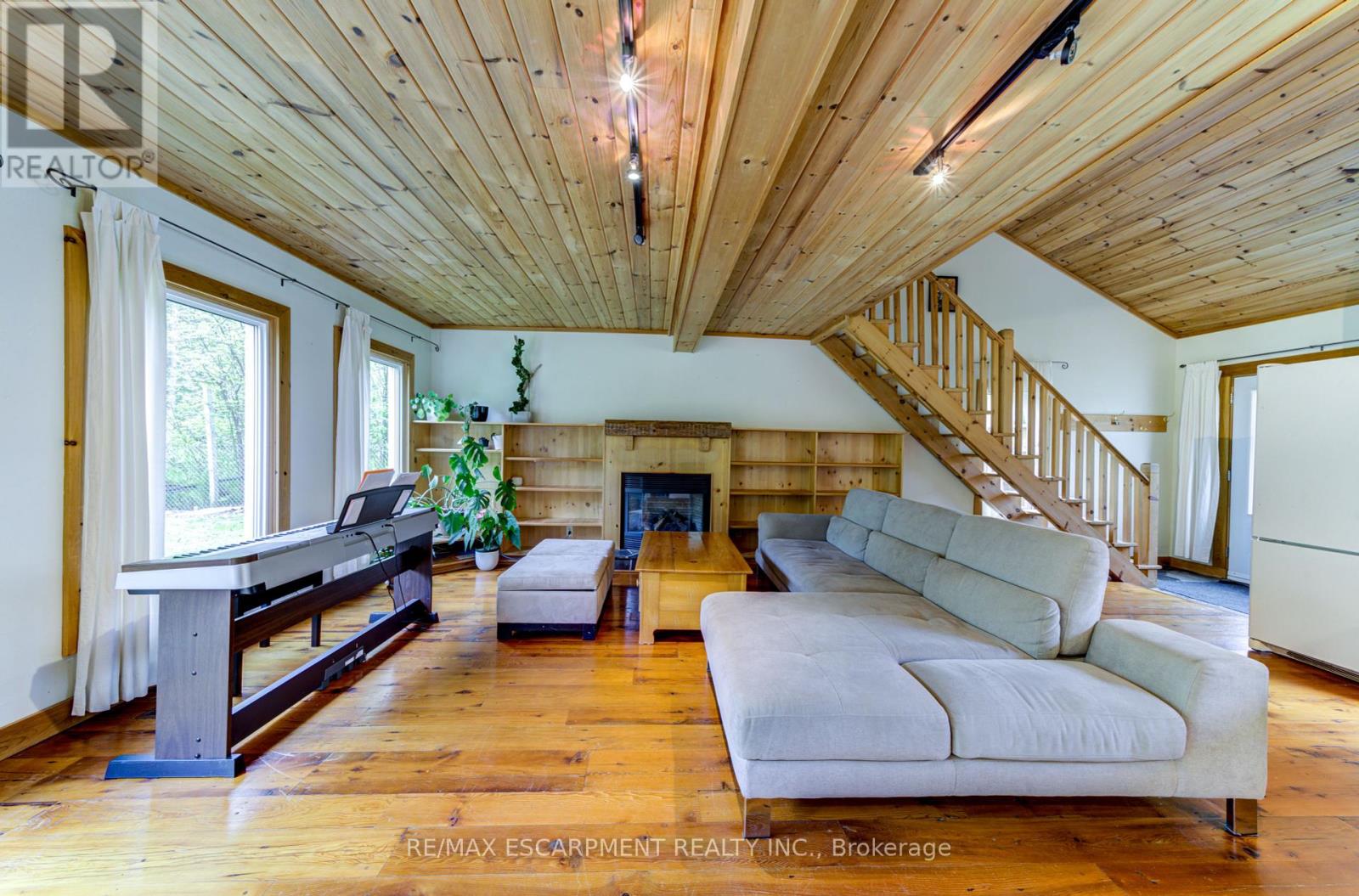 Property at 109 HOPE STREET image 5