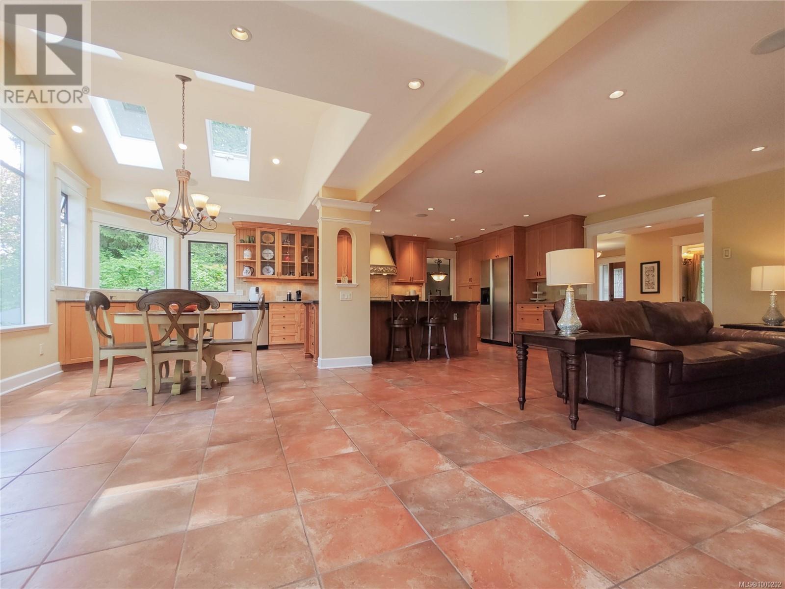 Property at 4971 Highgate Rd image 5