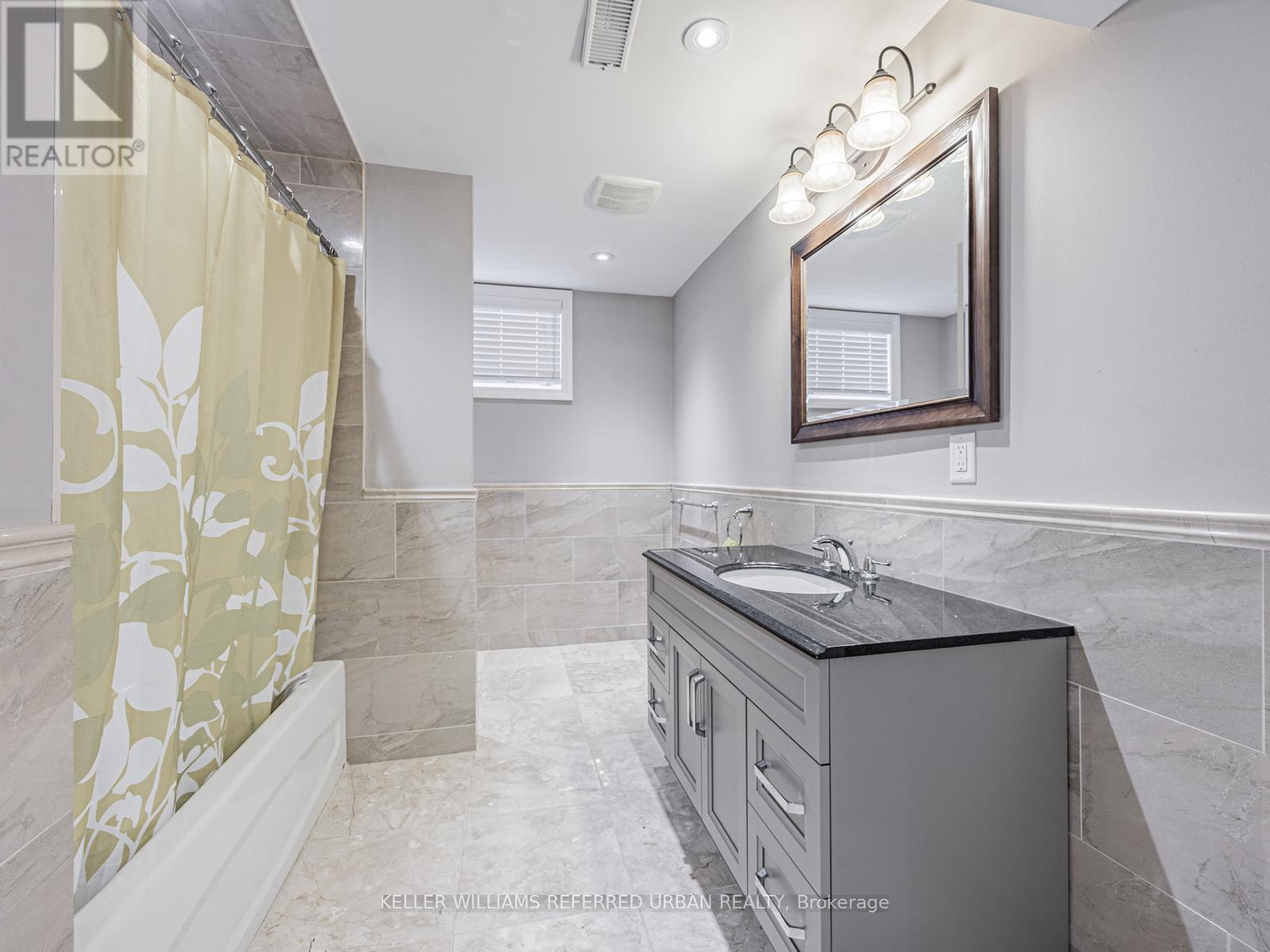 525 Glencairn Avenue, Toronto, Ontario  M6B 1Z2 - Photo 26 - C12165389