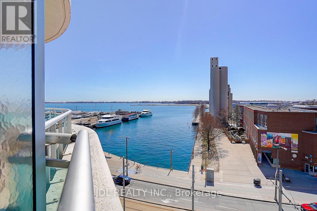 711 - 600 Queens Quay W, Toronto (Waterfront Communities), Ontario  M5V 3M3 - Photo 21 - C12165422