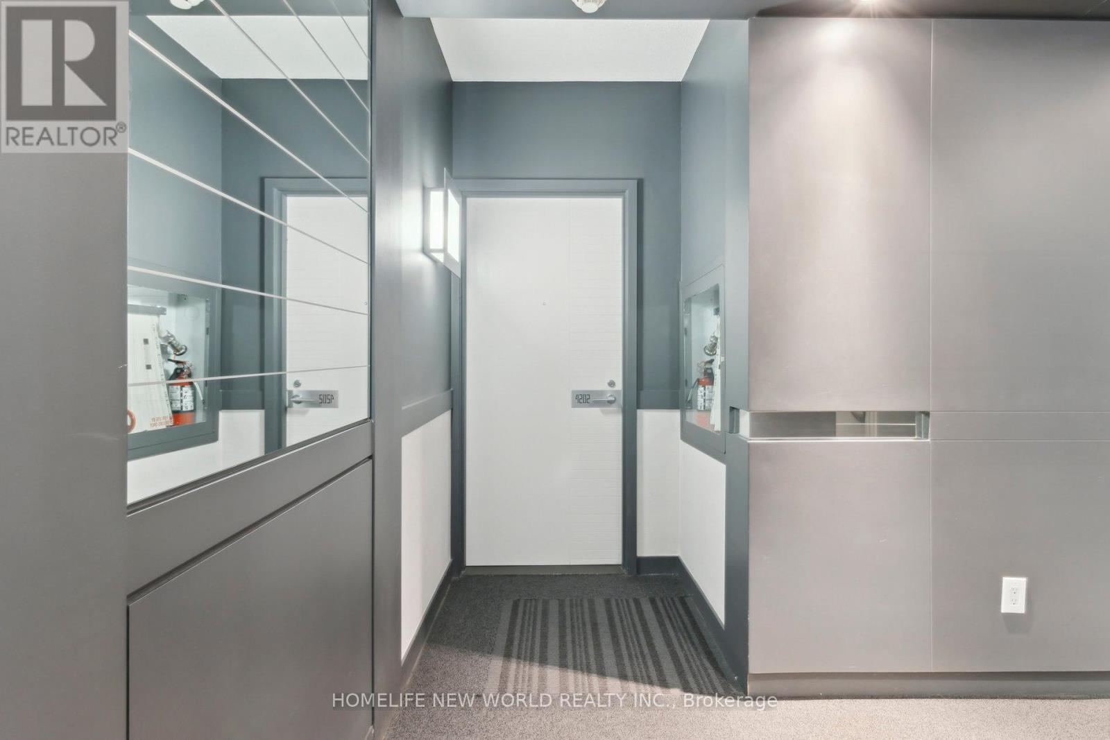 4202 - 110 Charles Street E, Toronto, Ontario  M4Y 1T5 - Photo 13 - C12165437