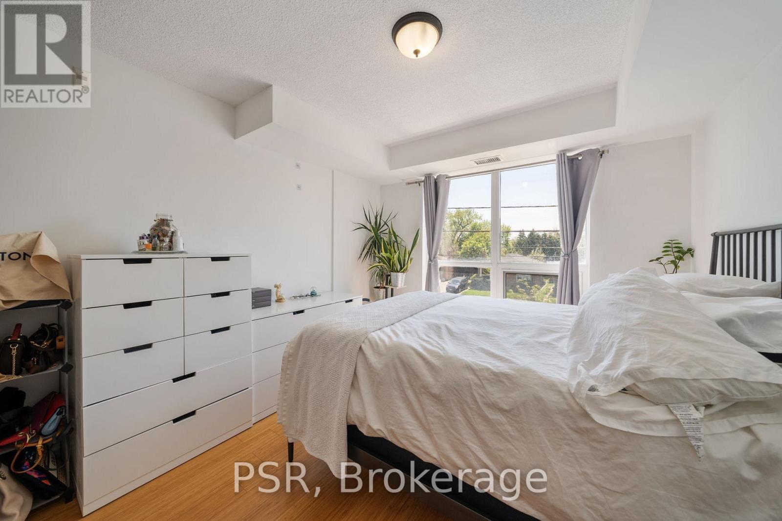 211 - 760 Sheppard Avenue W, Toronto, Ontario  M3H 0B3 - Photo 15 - C12165438