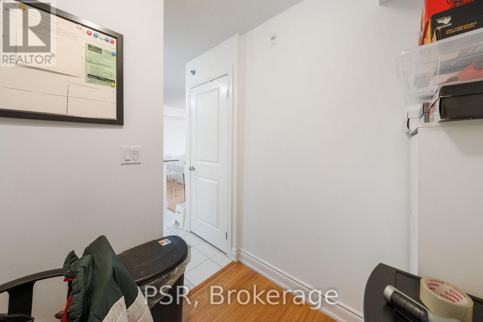 211 - 760 Sheppard Avenue W, Toronto, Ontario  M3H 0B3 - Photo 20 - C12165438