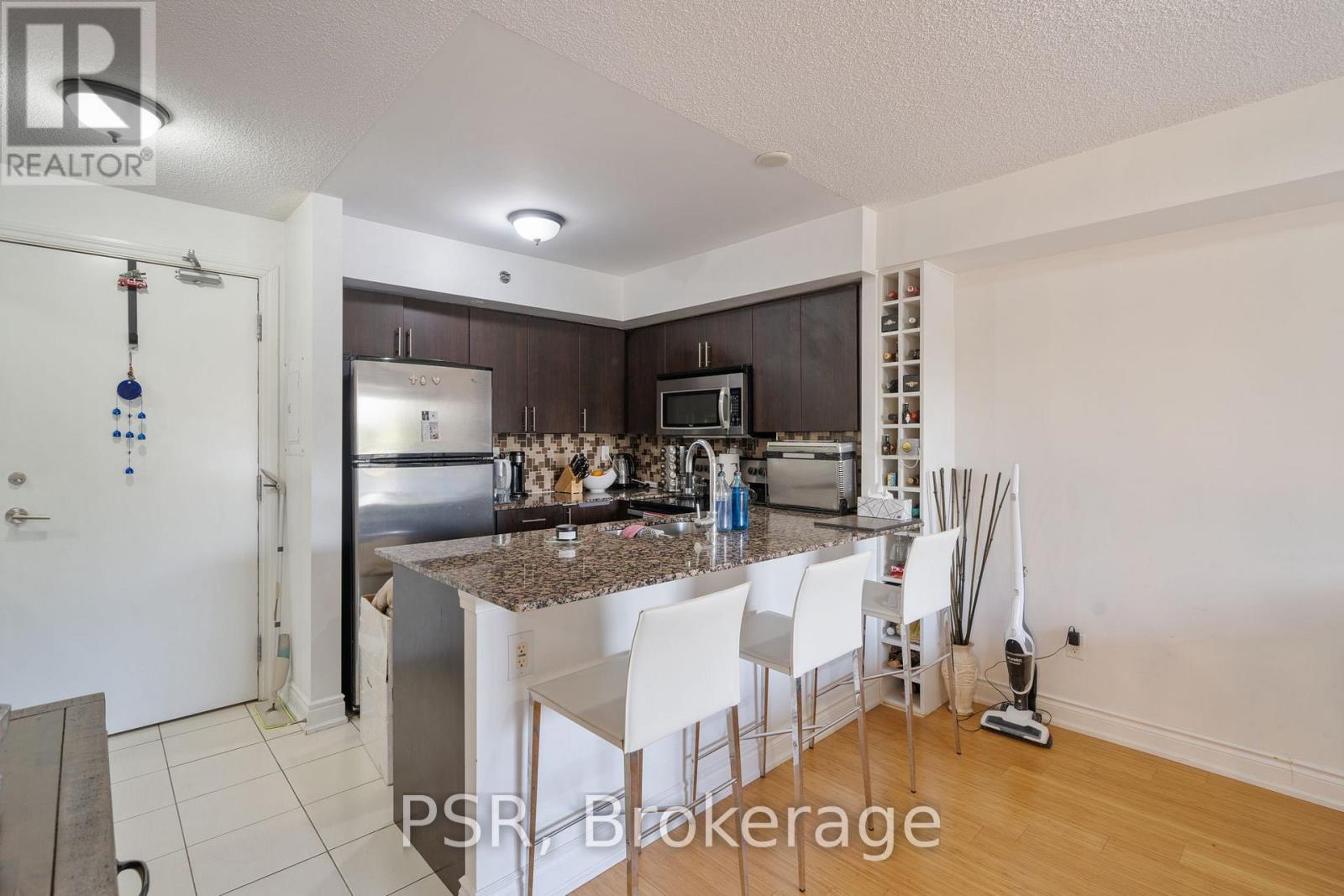 211 - 760 Sheppard Avenue W, Toronto, Ontario  M3H 0B3 - Photo 8 - C12165438