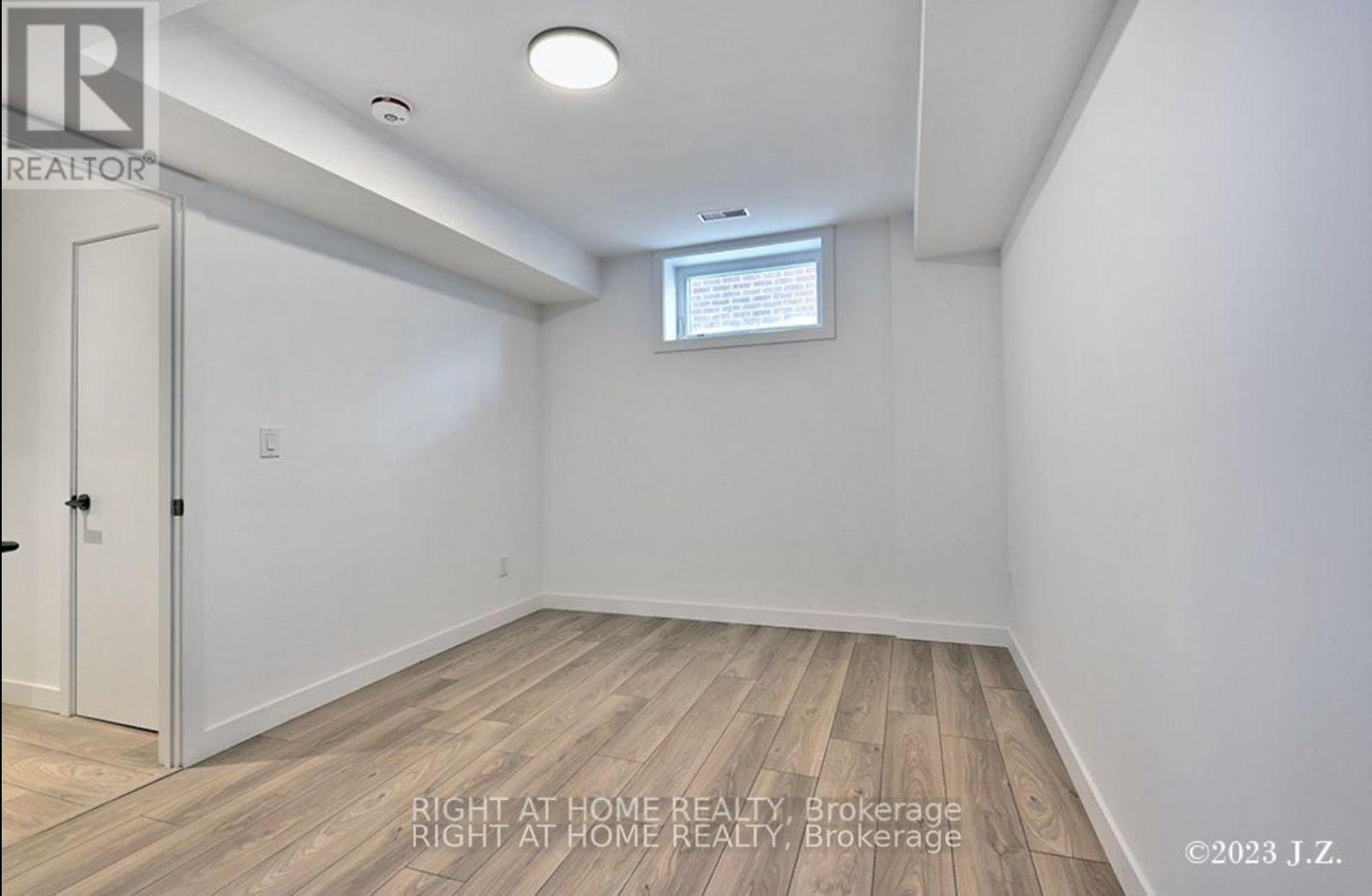 48 Lanark Avenue, Toronto, Ontario  M6C 2B4 - Photo 27 - C12165522
