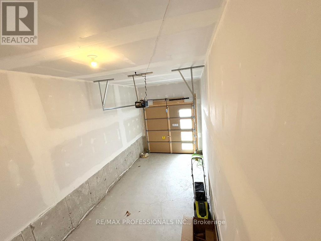 315 Windfields Farms Drive E, Oshawa (Windfields), Ontario  L1L 0M2 - Photo 30 - E12098698