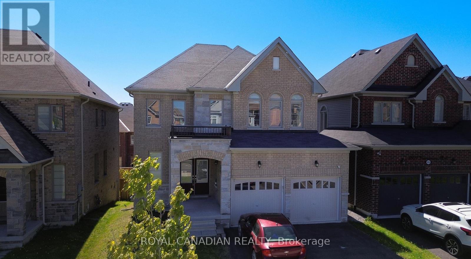 Property at 1890 GRANDVIEW STREET N image 2