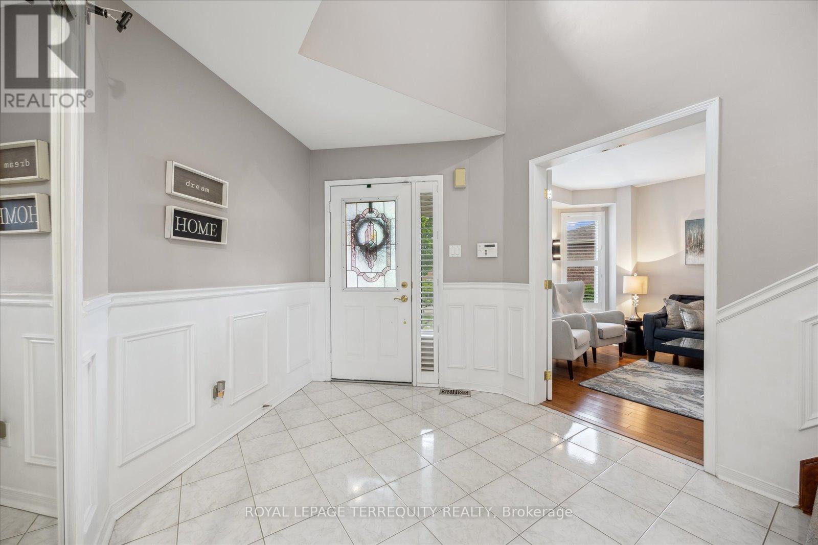 61 Eldridge Place, Whitby, Ontario  L1N 9E5 - Photo 5 - E12165424