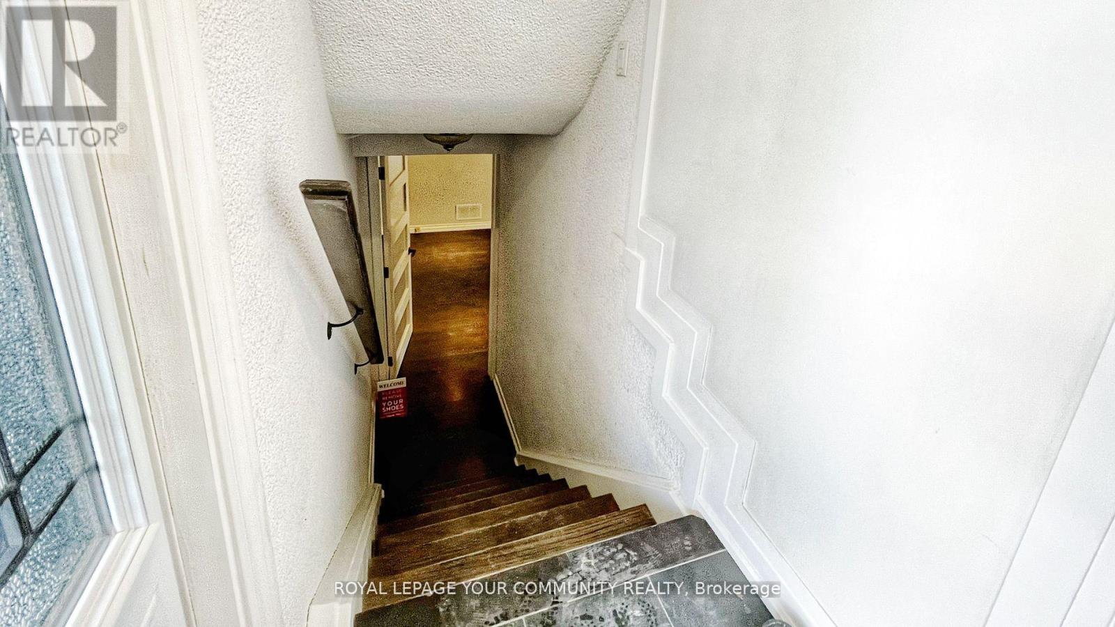 Lower - 32 Castor Crescent, Toronto, Ontario  M1G 3R2 - Photo 3 - E12165460