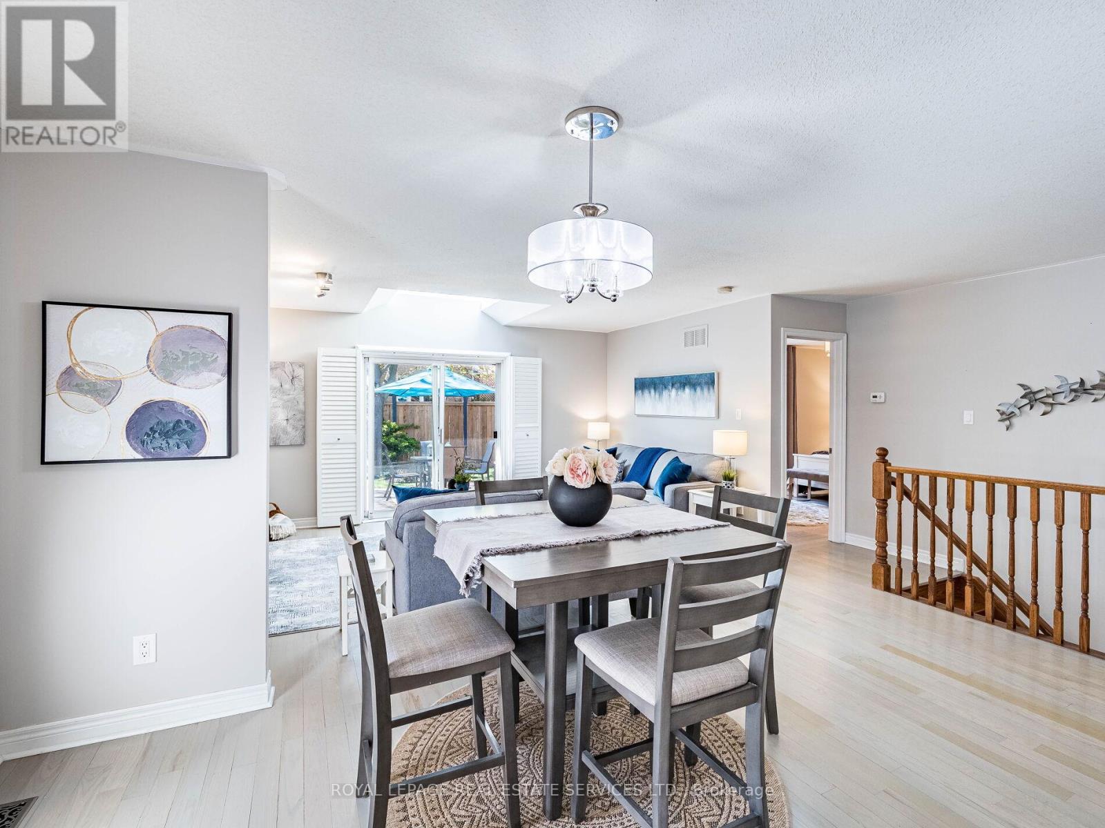 18 Nailsworth Crescent, Caledon, Ontario  L7C 1R3 - Photo 11 - W12143768