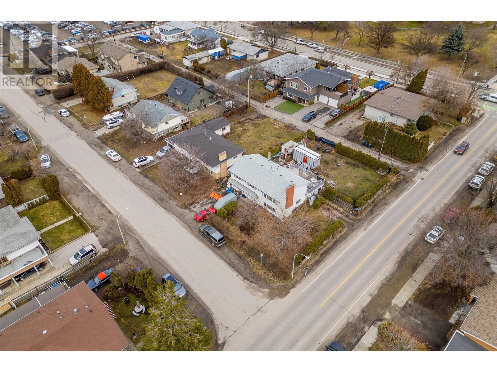 2261 Burnett Street, Kelowna, British Columbia  V1Y 2T7 - Photo 12 - 10348401