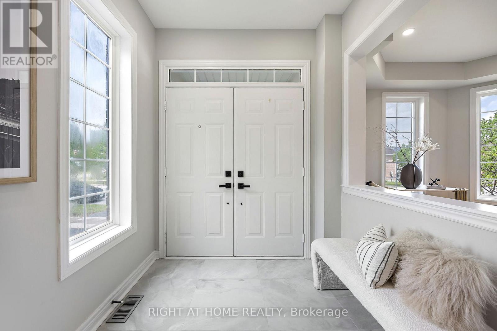 171 Edward Jeffreys Avenue, Markham, Ontario  L6E 2A3 - Photo 3 - N12165494