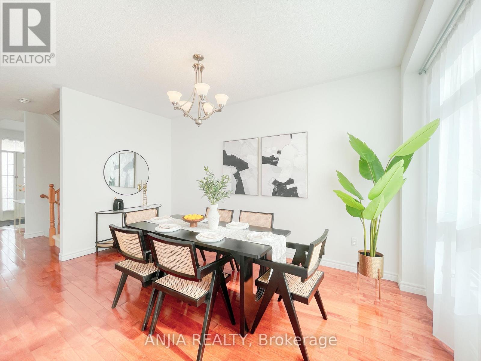 24 Crawford Street, Markham, Ontario  L6C 2L4 - Photo 15 - N12165502