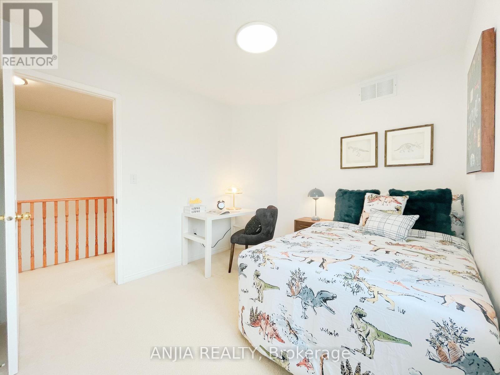 24 Crawford Street, Markham, Ontario  L6C 2L4 - Photo 33 - N12165502