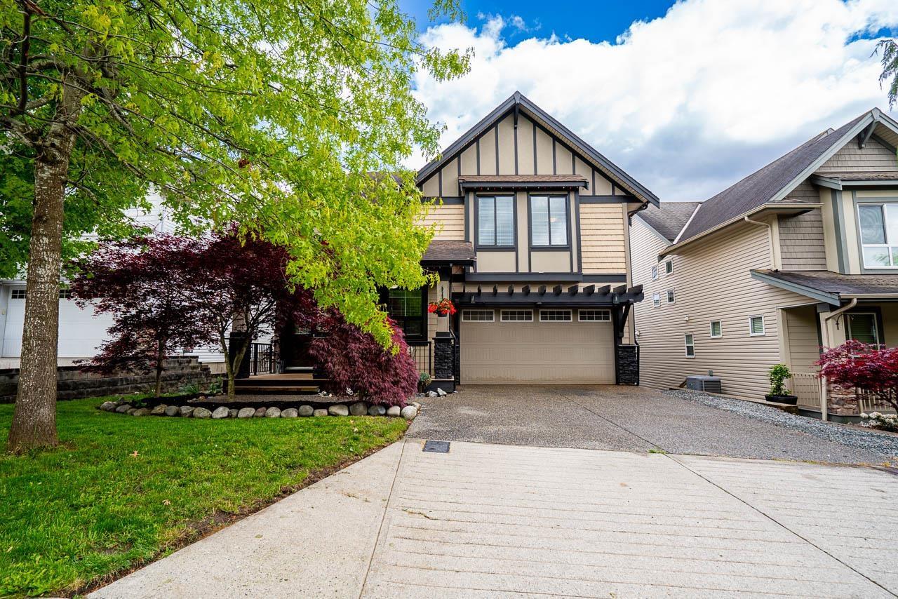2290 Chardonnay Lane, Abbotsford, British Columbia  V4X 0A6 - Photo 2 - R3004218