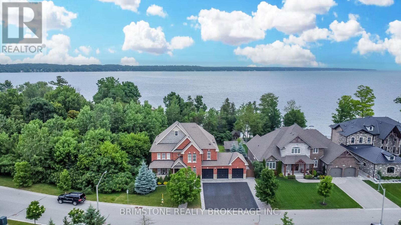31 PLUNKETT COURT, Barrie, Ontario