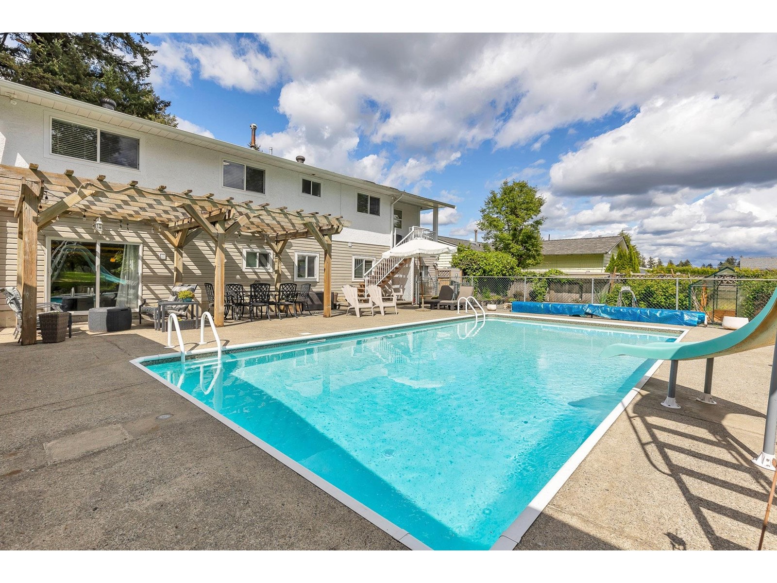 29518 SUNVALLEY CRESCENT, abbotsford, British Columbia