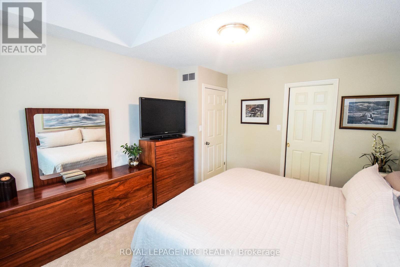 14 - 7370 Monastery Drive, Niagara Falls, Ontario  L2H 3C4 - Photo 24 - X12165554
