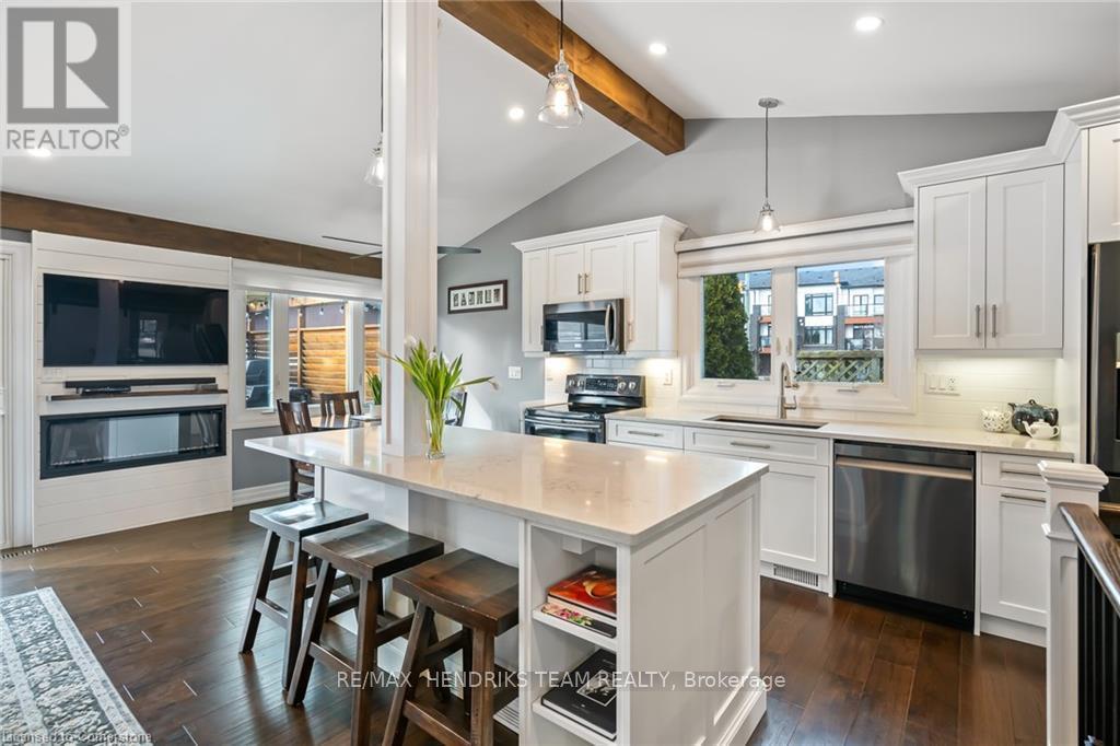 162 Glendale Avenue, St. Catharines (Glendale/glenridge), Ontario  L2T 2K3 - Photo 8 - X12165568