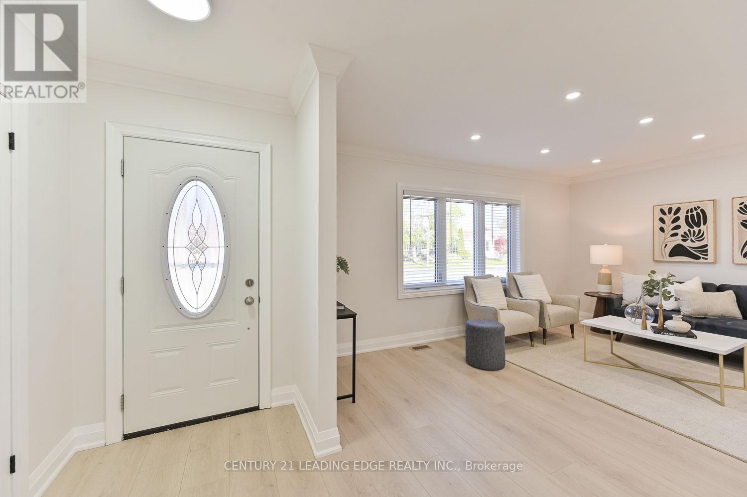 54 Bimbrok Road, Toronto, Ontario  M1K 4T9 - Photo 3 - E12153571