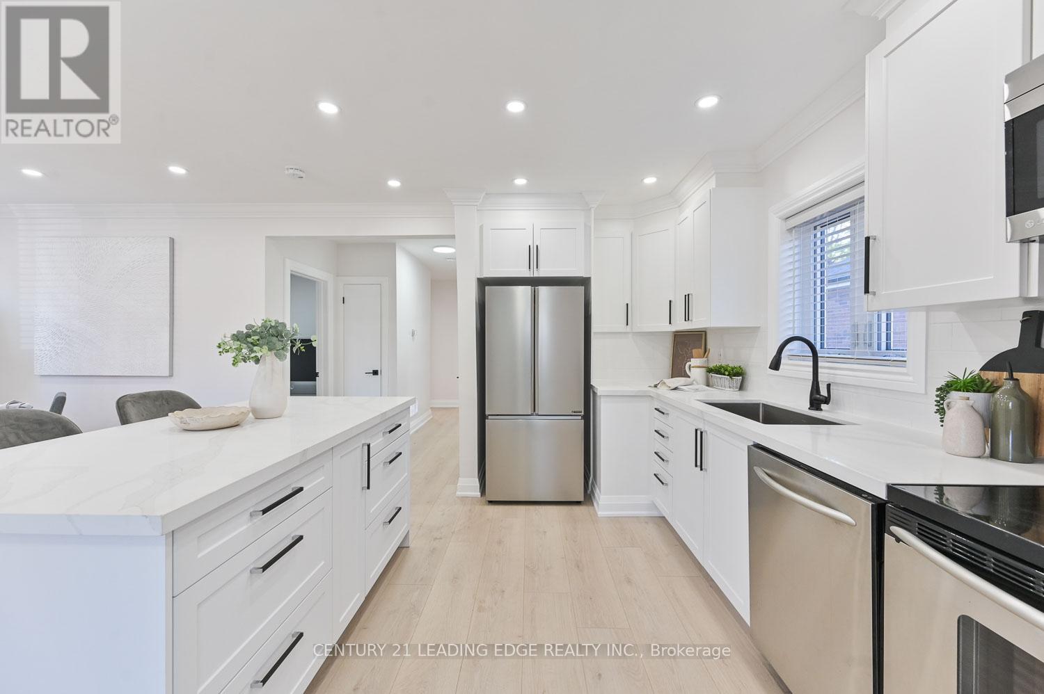 54 Bimbrok Road, Toronto, Ontario  M1K 4T9 - Photo 9 - E12153571