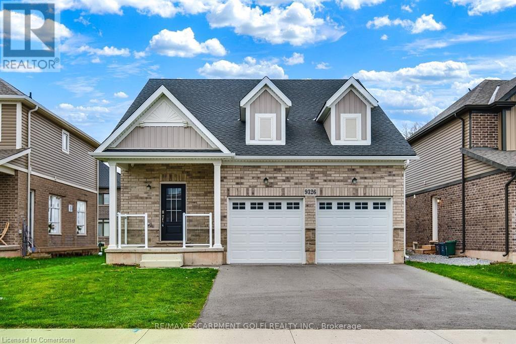 9326 White Oak Avenue, Niagara Falls, Ontario  L2G 3P6 - Photo 1 - 40732339