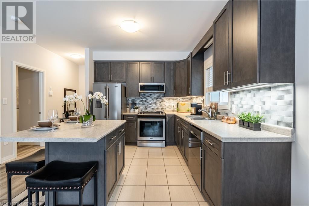 9326 White Oak Avenue, Niagara Falls, Ontario  L2G 3P6 - Photo 13 - 40732339