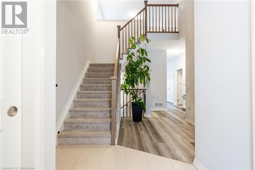 9326 White Oak Avenue, Niagara Falls, Ontario  L2G 3P6 - Photo 6 - 40732339