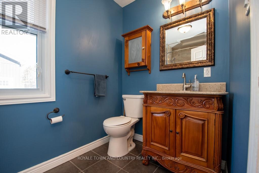 19 Tracey's Hill Road, Kawartha Lakes, Ontario  K9V 4R5 - Photo 16 - X12056488