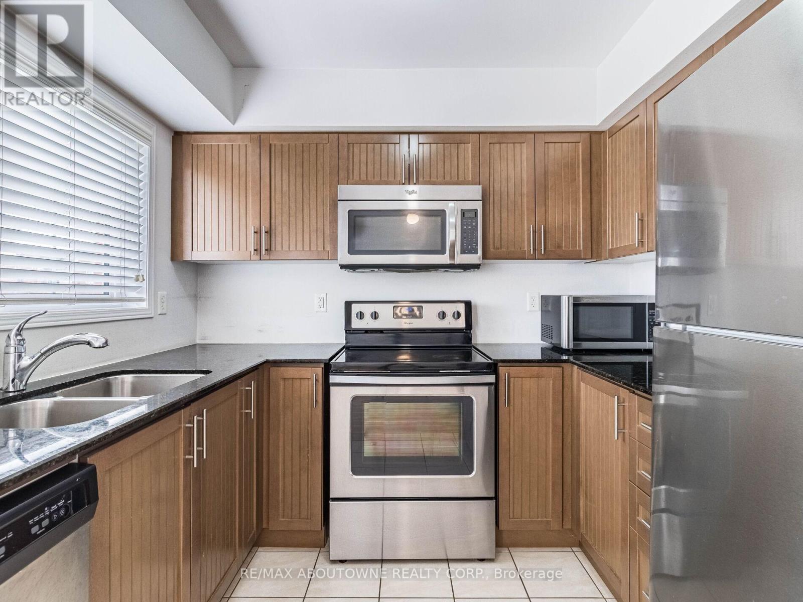20 - 2504 Post Road, Oakville, Ontario  L6H 0G6 - Photo 15 - W12165400