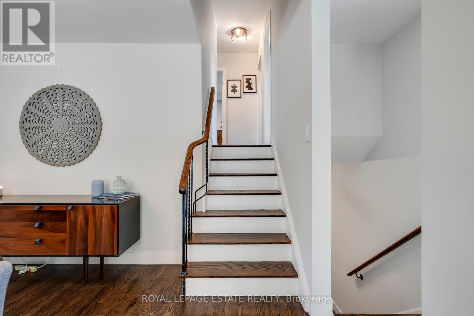 43 Cedarcrest Drive, Toronto (Kingsway South), Ontario  M9A 2V4 - Photo 16 - W12165403