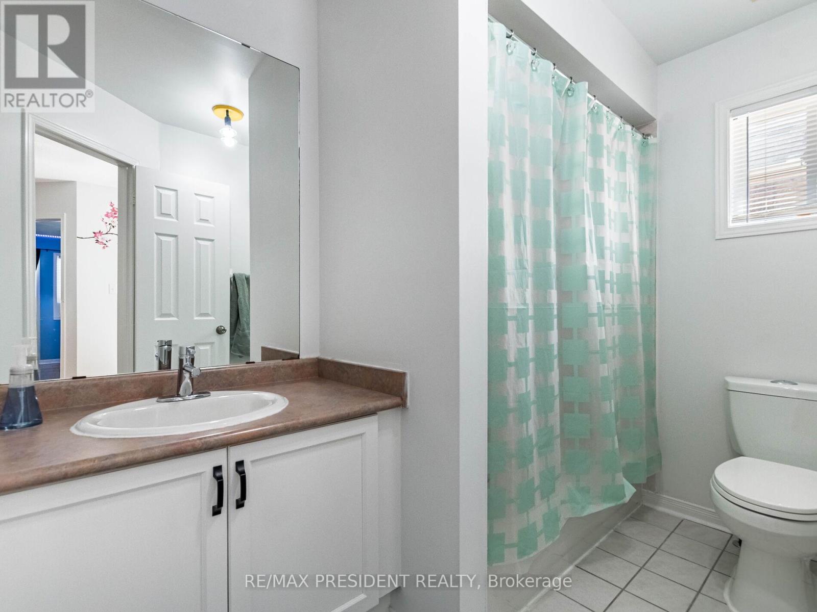 36 Prince Crescent, Brampton, Ontario  L7A 2C9 - Photo 24 - W12165409