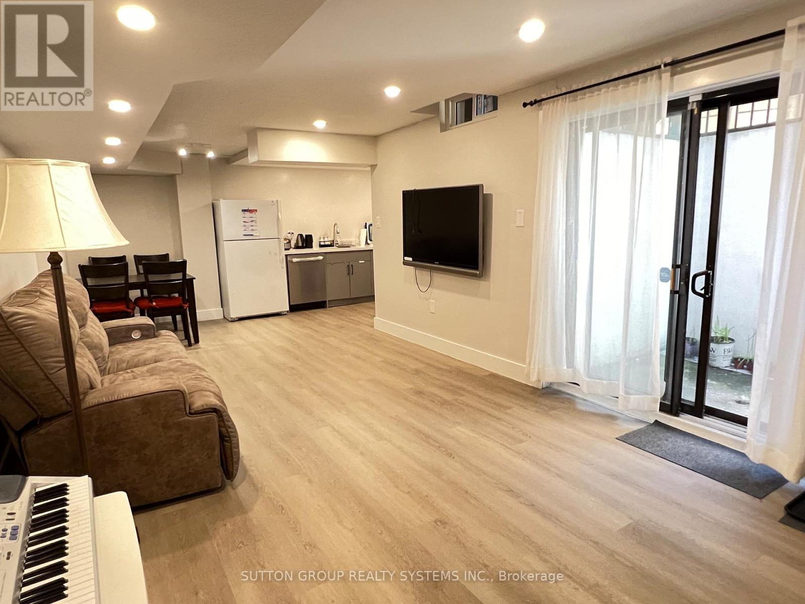 Lower - 1232 Bonnybank Court, Oakville, Ontario  L6M 1V7 - Photo 15 - W12165416