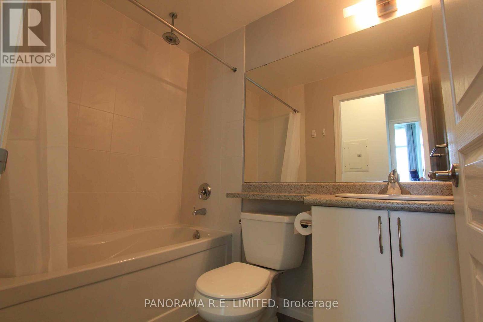 2408 - 223 Webb Drive, Mississauga, Ontario  L5B 0E8 - Photo 14 - W12165482