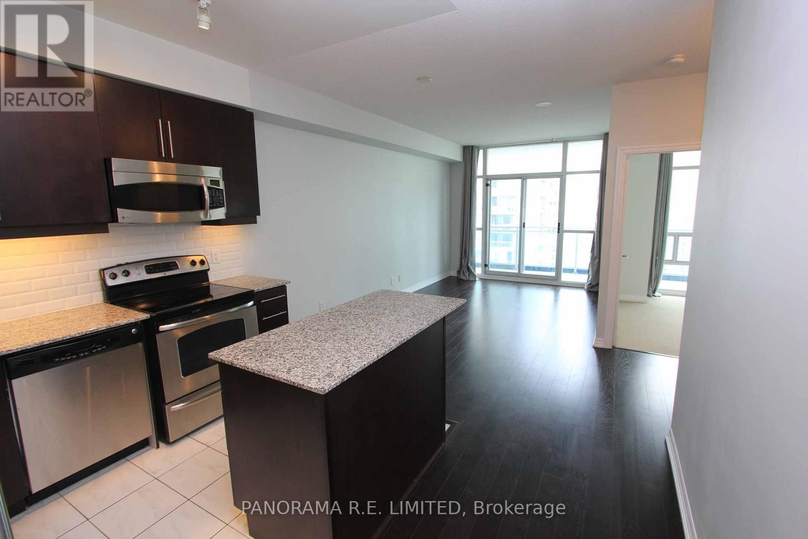 2408 - 223 Webb Drive, Mississauga, Ontario  L5B 0E8 - Photo 2 - W12165482