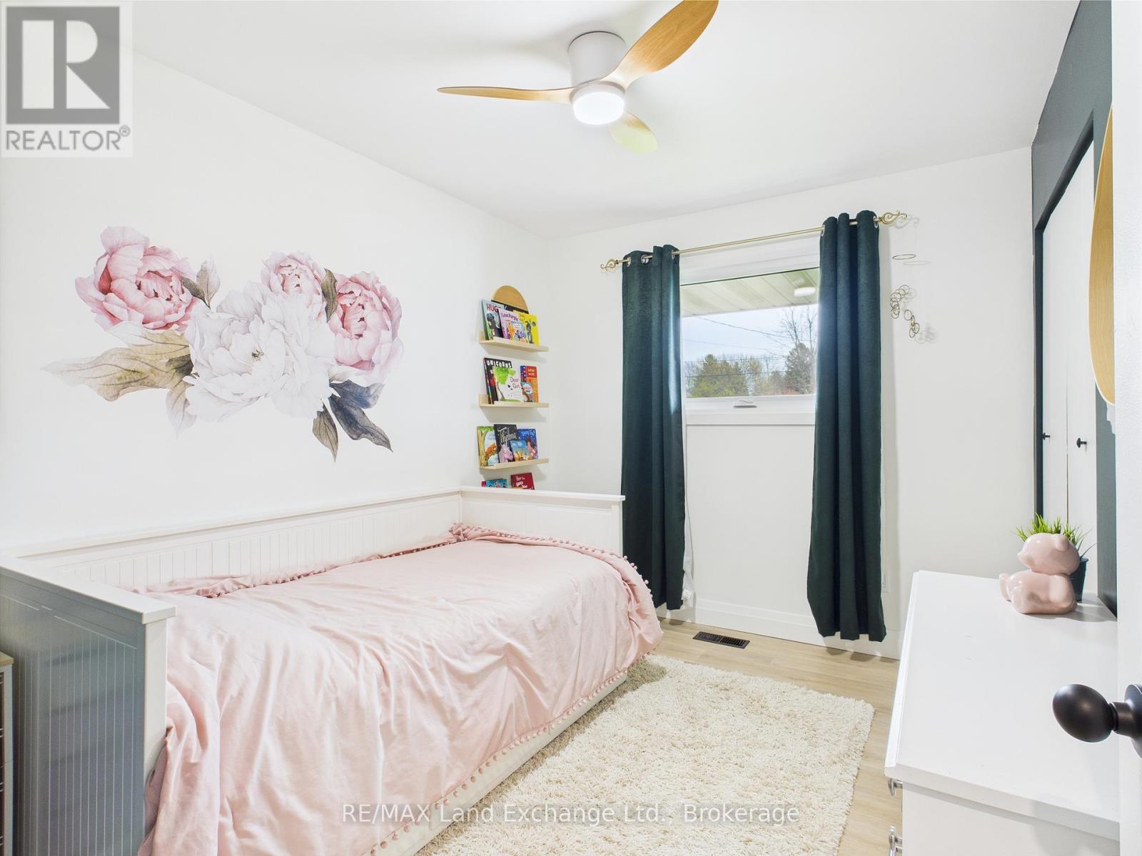 402 Queen Street, Kincardine, Ontario N2Z 2R2 - Photo 11 - X12129501