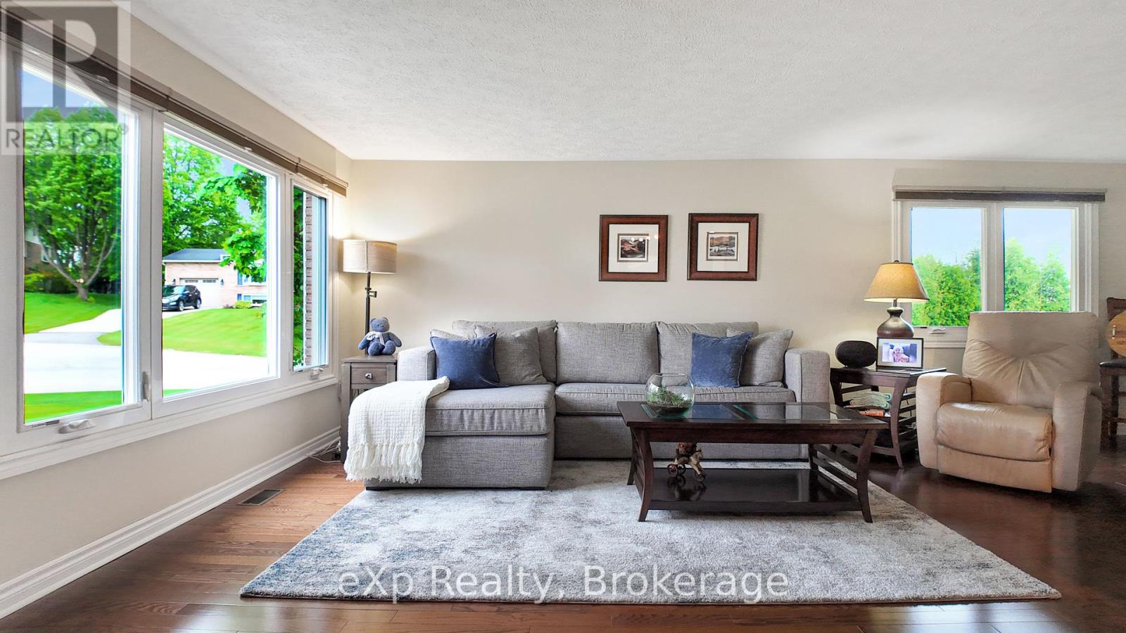 12 Karin Crescent, Brockton, Ontario  N0G 2V0 - Photo 12 - X12165635