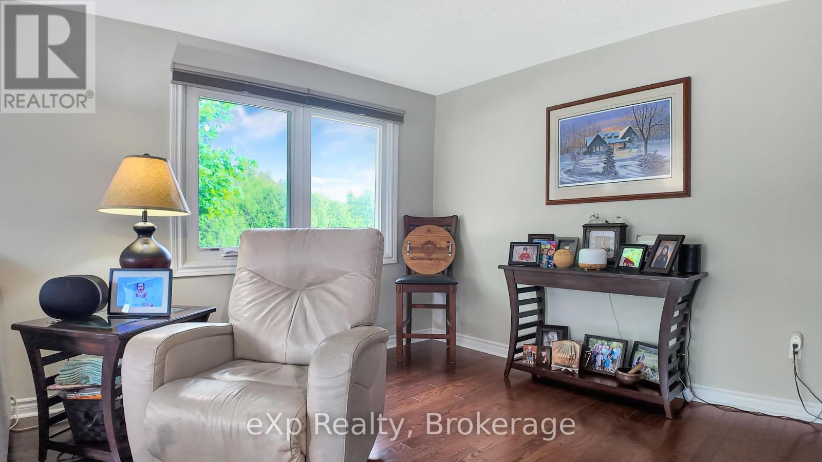 12 Karin Crescent, Brockton, Ontario  N0G 2V0 - Photo 15 - X12165635