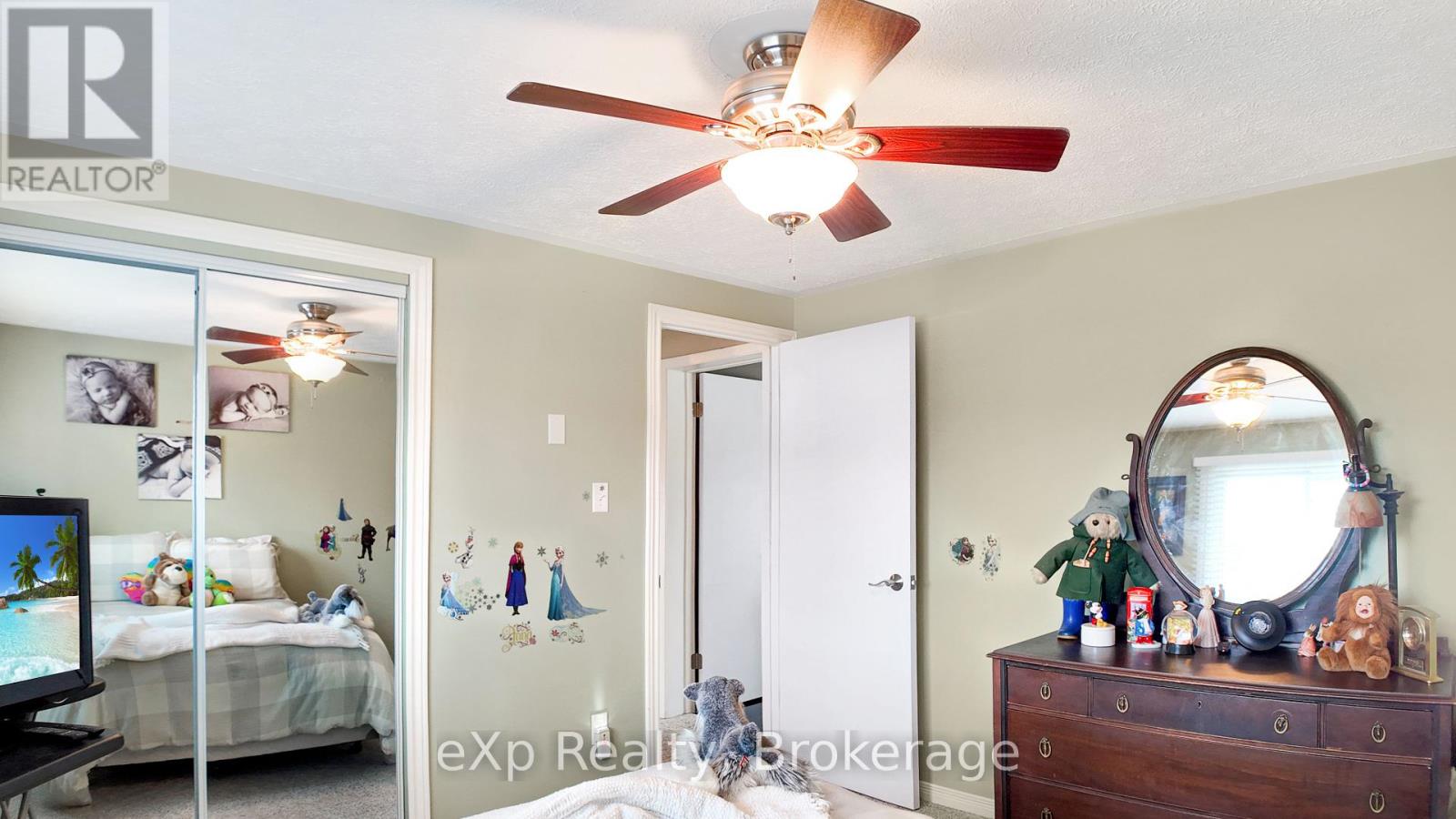 12 Karin Crescent, Brockton, Ontario  N0G 2V0 - Photo 20 - X12165635