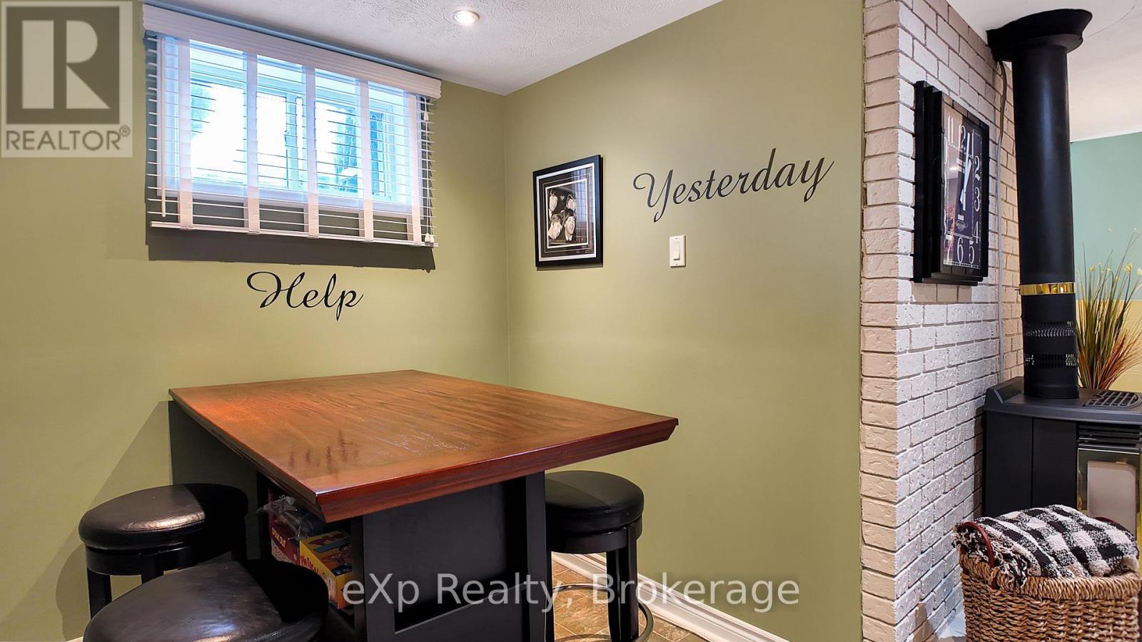 12 Karin Crescent, Brockton, Ontario  N0G 2V0 - Photo 26 - X12165635