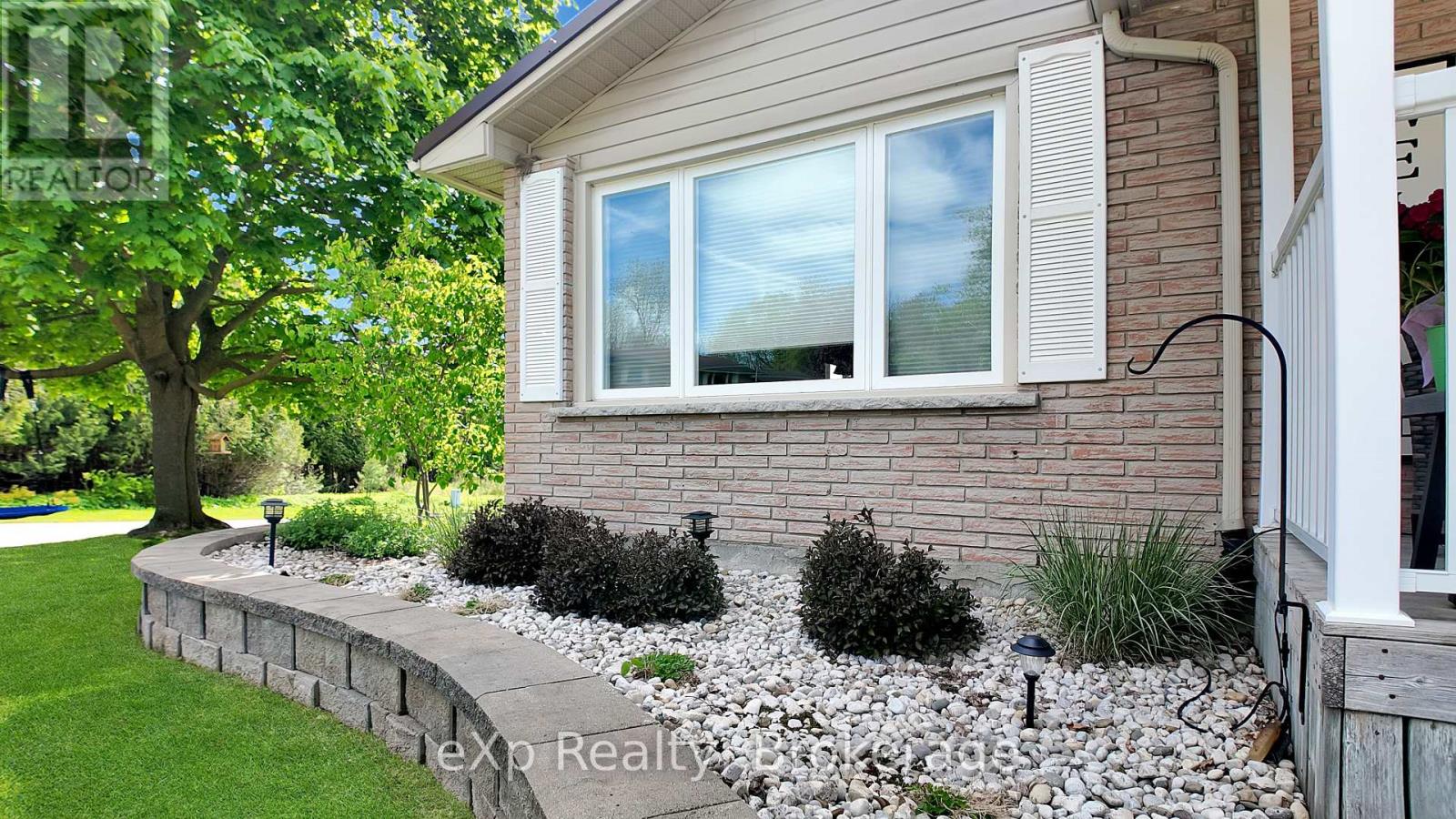 12 Karin Crescent, Brockton, Ontario  N0G 2V0 - Photo 44 - X12165635
