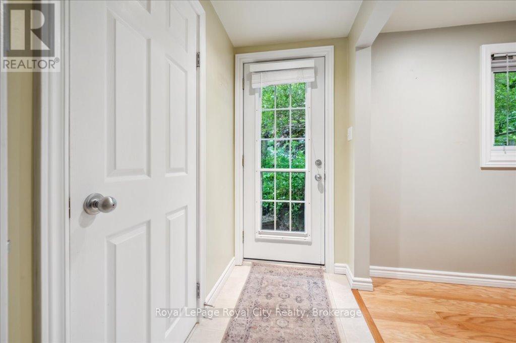 229 Water Street, Guelph, Ontario  N1G 1B4 - Photo 31 - X12165652