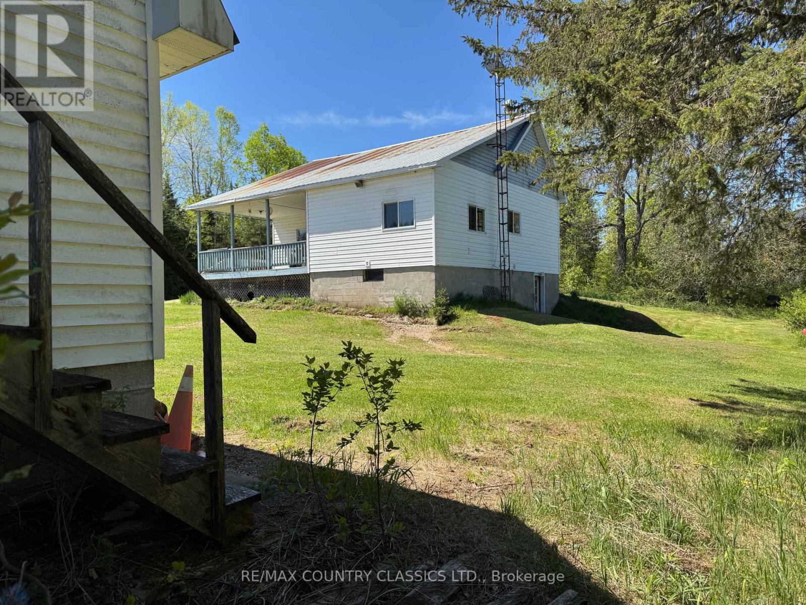 929 Musclow Greenview Road, Hastings Highlands, Ontario  K0L 1C0 - Photo 14 - X12165622