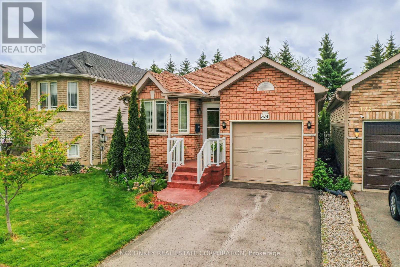 374 SPILLSBURY DRIVE, Peterborough West, Ontario